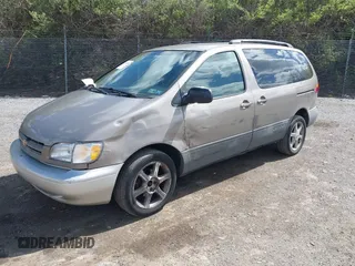 1998 Toyota Sienna LE z VIN 4T3ZF13C4WU011721, wystawiony jako IAAI lot #41989188 z przebiegiem 208 186 mil mil oraz . Historia ofert i sprzedaży dostępna na DreamBid. Obrazek 2.