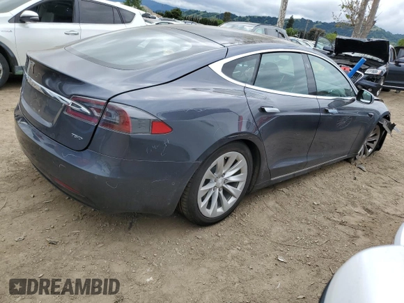 2018 Tesla Model S 75D with VIN 5YJSA1E23JF247215, listed as a Copart auction lot 52550135 with 118,216 mi miles and Salvage Title. Bid and sale history available at DreamBid. Image 3.