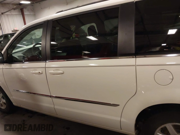 2012 Chrysler Town & Country Touring with VIN 2C4RC1BG3CR337593, listed as a IAAI auction lot 41752894 with 172,169 mi miles. Bid and sale history available at carsss.com. Image 15.