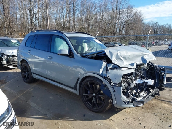 2024 BMW X7 xDrive40i with VIN 5UX23EM02R9V69737, listed as a IAAI auction lot 41456396 with 11,803 mi miles. Bid and sale history available at carsss.com. Image 1.