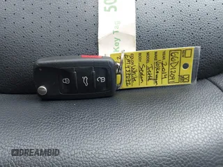2014 Volkswagen Jetta SE with VIN 3VWD17AJ5EM437072, listed as a IAAI auction lot 42463048 with 99,030 mi miles and . Bid and sale history available at DreamBid. Image 11.