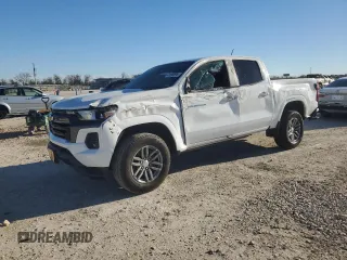 2024 Chevrolet Colorado 2WD LT with VIN 1GCPSCEK6R1232632, listed as a Copart auction lot 43398895 with 6,805 mi miles and Salvage Title. Bid and sale history available at carsss.com. Image 1.