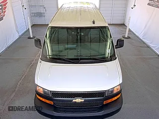 2020 Chevrolet Express Cargo z VIN 1GCWGAFG9L1253235, wystawiony jako IAAI lot #42580142 z przebiegiem 77 857 mil mil oraz . Historia ofert i sprzedaży dostępna na DreamBid. Obrazek 28.