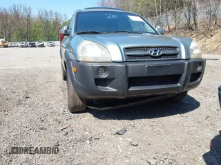 2006 Hyundai Tucson GLS with VIN KM8JN12D06U285856, listed as a IAAI auction lot 42112640 with 157,016 mi miles. Bid and sale history available at carsss.com. Image 6.