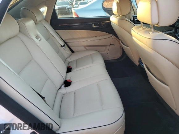 2016 Hyundai Equus Signature z VIN KMHGH4JH1GU106362, wystawiony jako Copart lot #77890444 z przebiegiem 157 745 mil mil oraz Szkody całkowita. Historia ofert i sprzedaży dostępna na DreamBid. Obrazek 10.