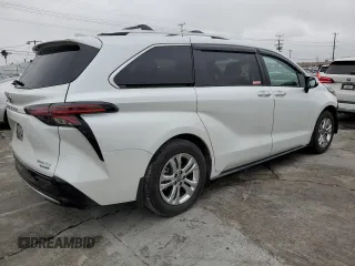 2022 Toyota Sienna Platinum z VIN 5TDESKFC8NS041784, wystawiony jako Copart lot #43968765 z przebiegiem 179 581 mil mil oraz Szkoda całkowita • Salvage title. Historia ofert i sprzedaży dostępna na DreamBid. Obrazek 3.