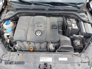 2013 Volkswagen Jetta Sedan SE w/Convenience/Sunroof with VIN 3VWDX7AJ2DM373165, listed as a IAAI auction lot 41710725 with 168,036 mi miles. Bid and sale history available at carsss.com. Image 10.