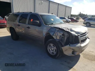 2008 Chevrolet Suburban LTZ with VIN 1GNFC16098R257462, listed as a Copart auction lot 74720864 with 290,336 mi miles and Salvage Title. Bid and sale history available at carsss.com. Image 4.
