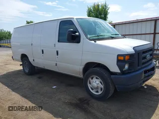 2014 Ford Econoline Cargo Commercial z VIN 1FTNS2EW9EDB03748, wystawiony jako IAAI lot #42574971 z przebiegiem 250 937 mil mil oraz . Historia ofert i sprzedaży dostępna na DreamBid. Obrazek 1.