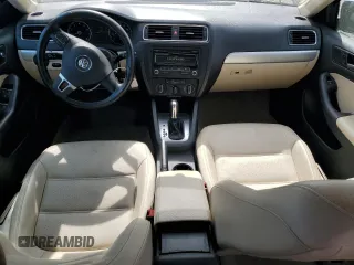 2014 Volkswagen Jetta SE with VIN 3VWD17AJ6EM387167, listed as a Copart auction lot 52251955 with 150,441 mi miles and Salvage title. Bid and sale history available at DreamBid. Image 8.