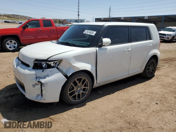 2014 Scion xB z VIN JTLZE4FE3EJ059746, wystawiony jako Copart lot #52634605 z przebiegiem 181 787 mil mil oraz Szkoda całkowita • Salvage title. Historia ofert i sprzedaży dostępna na DreamBid. Obrazek 1.