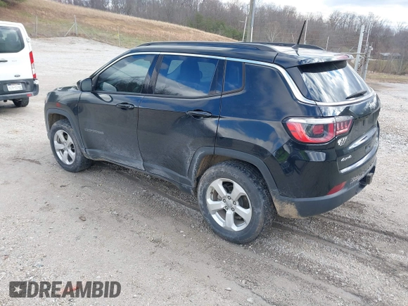 2017 Jeep Compass Latitude with VIN 3C4NJDBB6HT666092, listed as a IAAI auction lot 41199349 with 101,190 mi miles. Bid and sale history available at carsss.com. Image 3.