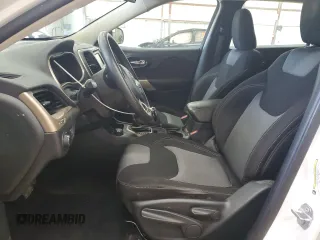 2017 Jeep Cherokee Sport z VIN 1C4PJMAS6HW566899, wystawiony jako Copart lot #52349685 z przebiegiem 155 877 mil mil oraz Szkoda całkowita • Salvage title. Historia ofert i sprzedaży dostępna na DreamBid. Obrazek 7.