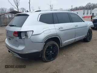 2019 Volkswagen Atlas SEL Premium with VIN 1V2NR2CA5KC507911, listed as a IAAI auction lot 41806967 with 70,618 mi miles and . Bid and sale history available at DreamBid. Image 4.
