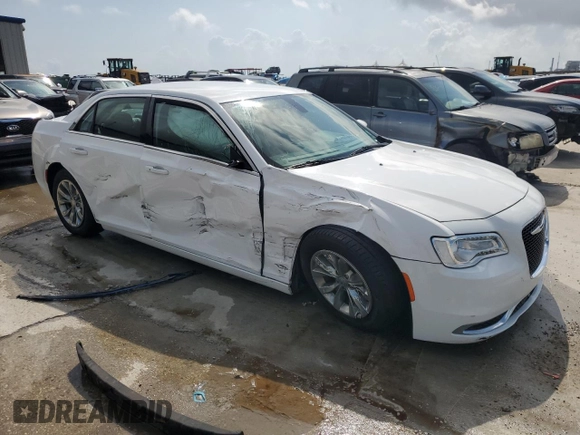 2016 Chrysler 300 Anniversary Edition with VIN 2C3CCAAG7GH106199, listed as a Copart auction lot 53993895 with 35,805 mi miles and Salvage Title. Bid and sale history available at DreamBid. Image 4.