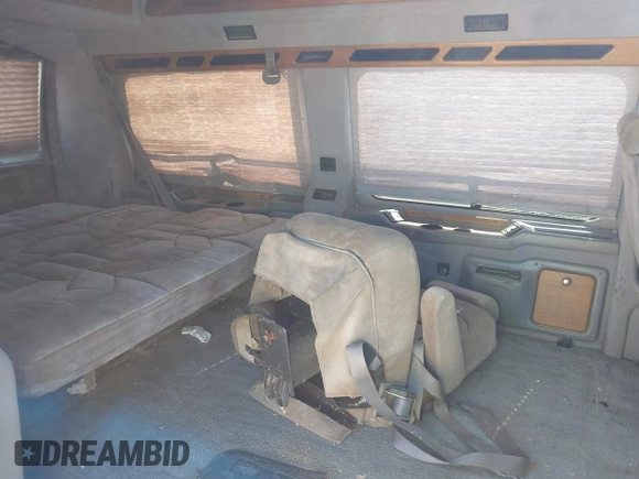 1999 Ford Econoline Cargo Recreational with VIN 1FDRE14L4XHA60812, listed as a IAAI auction lot 42127942 with 176,964 mi miles and . Bid and sale history available at DreamBid. Image 8.