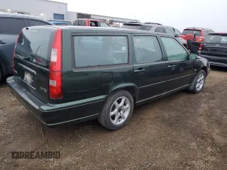 2000 Volvo V70 with VIN YV1LW61J7Y2686571, listed as a Copart auction lot 87215874 with 163,439 mi miles and Clean Title. Bid and sale history available at carsss.com. Image 3.