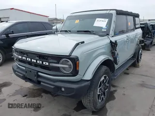 2023 Ford Bronco with VIN 1FMDE5BH1PLB06304, listed as a IAAI auction lot 41257033 with 30,837 mi miles. Bid and sale history available at carsss.com. Image 2.