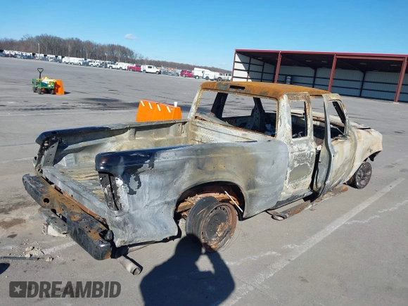 2010 Ford Ranger XL with VIN 1FTKR1EE4APA10516, listed as a IAAI auction lot 38851688 with Not provided miles and . Bid and sale history available at DreamBid. Image 4.