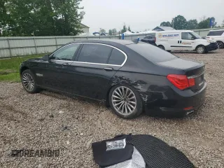 2011 BMW 7 Series 740Li z VIN WBAKB4C55BC574335, wystawiony jako Copart lot #59947785 z przebiegiem 106 366 mil mil oraz Szkoda całkowita • Salvage title. Historia ofert i sprzedaży dostępna na DreamBid. Obrazek 2.
