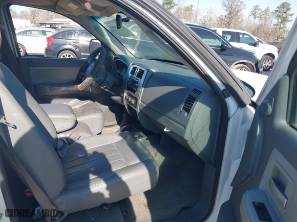 2005 Dodge Dakota Laramie with VIN 1D7HE58N95S138915, listed as a IAAI auction lot 41789883 with 342,402 mi miles. Bid and sale history available at carsss.com. Image 5.