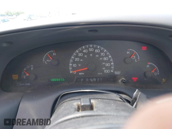 2000 Ford F-150 with VIN 1FTZF1724YKB07961, listed as a IAAI auction lot 42549926 with 186,865 mi miles and . Bid and sale history available at DreamBid. Image 7.