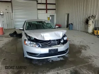 2015 Volkswagen Passat Limited Edition Edition z VIN 1VWAT7A39FC044466, wystawiony jako Copart lot #54442945 z przebiegiem 107 925 mil mil oraz Szkoda całkowita • Salvage title. Historia ofert i sprzedaży dostępna na DreamBid. Obrazek 14.