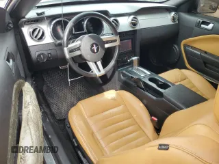 2007 Ford Mustang GT Deluxe z VIN 1ZVHT82H775369752, wystawiony jako Copart lot #48402155 z przebiegiem 99 959 mil mil oraz Szkoda całkowita • Salvage title. Historia ofert i sprzedaży dostępna na DreamBid. Obrazek 8.