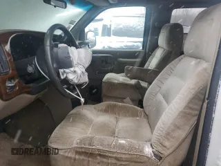 2000 GMC Savana with VIN 1GDFG15R9Y1177683, listed as a Copart auction lot 43761105 with 134,067 mi miles and Salvage Title. Bid and sale history available at carsss.com. Image 7.