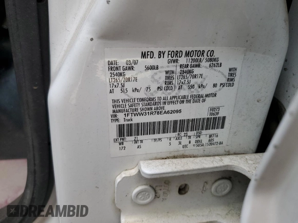 2008 Ford F-350 XL z VIN 1FTWW31R78EA62095, wystawiony jako Copart lot #56411635 z przebiegiem 107 404 mil mil oraz Szkoda całkowita • Salvage title. Historia ofert i sprzedaży dostępna na DreamBid. Obrazek 13.