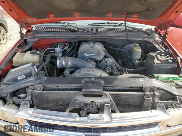 2002 Chevrolet Tahoe LS with VIN 1GNEC13Z42J201806, listed as a Copart auction lot 69616494 with 370,739 mi miles and Clean Title. Bid and sale history available at carsss.com. Image 12.