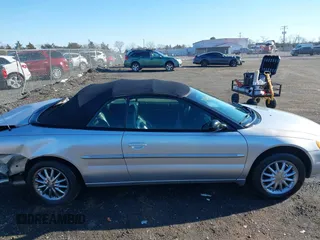 2002 Chrysler Sebring Limited with VIN 1C3EL65R12N352389, listed as a IAAI auction lot 41647223 with 207,147 mi miles and . Bid and sale history available at DreamBid. Image 12.