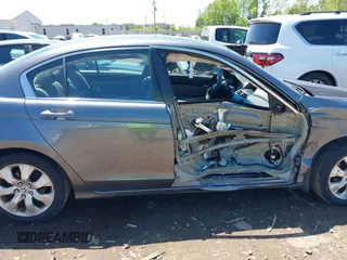 2010 Honda Accord EX z VIN 1HGCP2F73AA162811, wystawiony jako IAAI lot #42231673 z przebiegiem 174 126 mil mil oraz . Historia ofert i sprzedaży dostępna na DreamBid. Obrazek 13.
