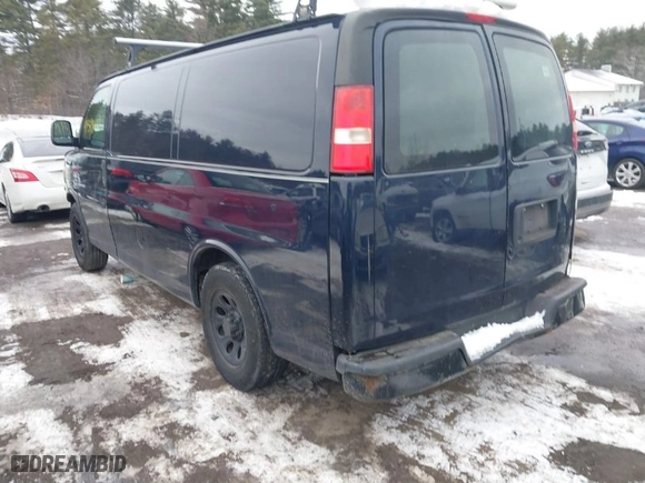 2009 Chevrolet Express Cargo Van with VIN 1GCFG15X991147555, listed as a IAAI auction lot 41548683 with 196,201 mi miles. Bid and sale history available at carsss.com. Image 3.