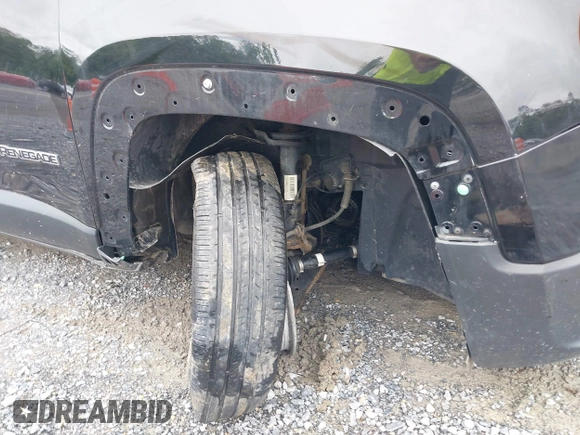 2018 Jeep Renegade Upland z VIN ZACCJBAB3JPH65687, wystawiony jako IAAI lot #42367518 z przebiegiem 107 853 mil mil oraz . Historia ofert i sprzedaży dostępna na DreamBid. Obrazek 6.