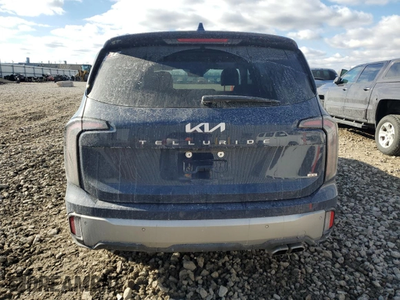2023 Kia Telluride SX Prestige X-Line with VIN 5XYP5DGC9PG341456, listed as a Copart auction lot 43687805 with 16,921 mi miles and Salvage title. Bid and sale history available at DreamBid. Image 6.