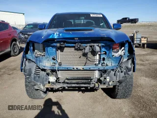 2017 Toyota Tacoma SR5 z VIN 5TFCZ5AN0HX116148, wystawiony jako Copart lot #52938035 z przebiegiem 111 284 mil mil oraz Szkoda całkowita • Salvage title. Historia ofert i sprzedaży dostępna na DreamBid. Obrazek 5.
