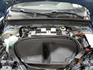 2023 Volvo C40 Plus с VIN YV4ED3GLXP2049195, выставлен на аукционе Copart как лот 53802765 с пробегом 17 820 миль миль и Списание • Salvage title. История ставок и продаж доступна на DreamBid. Изображение 12.