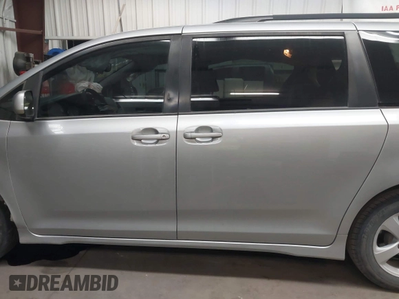 2020 Toyota Sienna LE Auto Access Seat with VIN 5TDKZ3DC2LS065051, listed as a IAAI auction lot 41836165 with 99,663 mi miles. Bid and sale history available at carsss.com. Image 15.