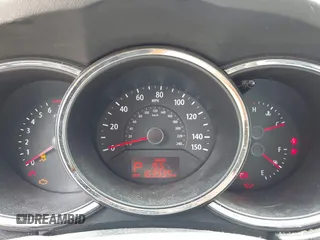 2012 Kia Sorento LX z VIN 5XYKT3A19CG286034, wystawiony jako IAAI lot #42269635 z przebiegiem 163 935 mil mil oraz . Historia ofert i sprzedaży dostępna na DreamBid. Obrazek 7.