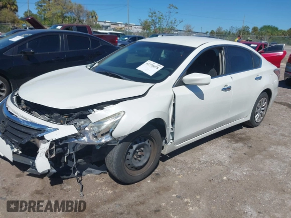 2014 Nissan Altima 2.5 S with VIN 1N4AL3AP6EN365081, listed as a IAAI auction lot 41770478 with 188,852 mi miles. Bid and sale history available at carsss.com. Image 2.