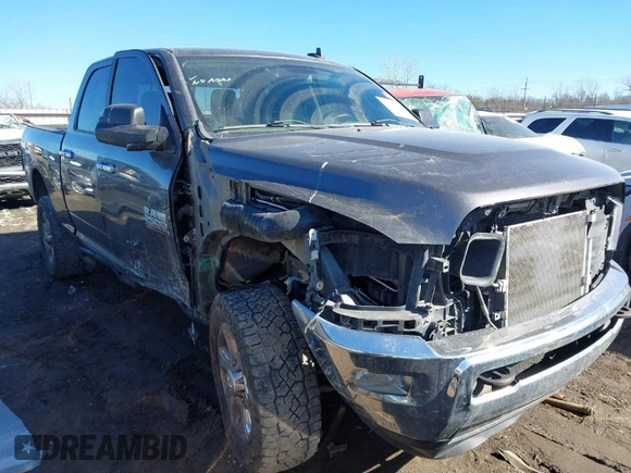 2015 Ram 2500 SLT with VIN 3C6UR5DL5FG685844, listed as a IAAI auction lot 41625743 with 203,224 mi miles. Bid and sale history available at carsss.com. Image 1.
