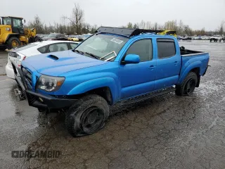 2005 Toyota Tacoma z VIN 5TELU42N45Z009597, wystawiony jako Copart lot #50044595 z przebiegiem 183 577 mil mil oraz Szkoda całkowita • Salvage title. Historia ofert i sprzedaży dostępna na DreamBid. Obrazek 1.