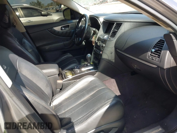 2013 Infiniti FX with VIN JN8CS1MU0DM140711, listed as a IAAI auction lot 40796518 with 179,386 mi miles and . Bid and sale history available at DreamBid. Image 5.