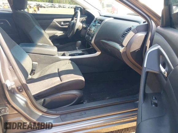 2015 Nissan Altima SV with VIN 1N4AL3AP7FC254990, listed as a IAAI auction lot 42031556 with 132,117 mi miles and . Bid and sale history available at DreamBid. Image 5.
