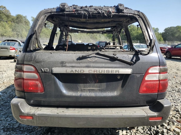 2003 Toyota Land Cruiser with VIN JTEHT05J332044364, listed as a Copart auction lot 70952174 with 0 mi miles and Salvage Title. Bid and sale history available at carsss.com. Image 6.