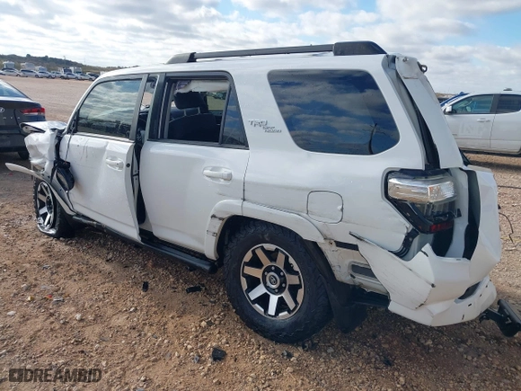 2019 Toyota 4Runner SR5 with VIN JTEBU5JR2K5616582, listed as a IAAI auction lot 41159029 with 1 mi miles. Bid and sale history available at carsss.com. Image 15.