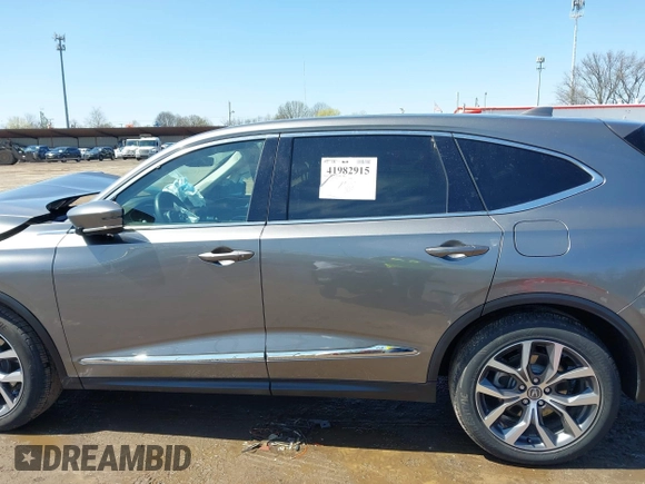 2024 Acura MDX w/Technology Package with VIN 5J8YE1H47RL005369, listed as a IAAI auction lot 41982915 with 17,307 mi miles. Bid and sale history available at carsss.com. Image 15.