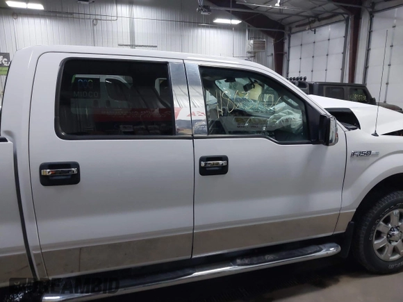 2013 Ford F-150 XL z VIN 1FTFW1EF0DFB03241, wystawiony jako IAAI lot #41863706 z przebiegiem 79 015 mil mil oraz . Historia ofert i sprzedaży dostępna na DreamBid. Obrazek 14.