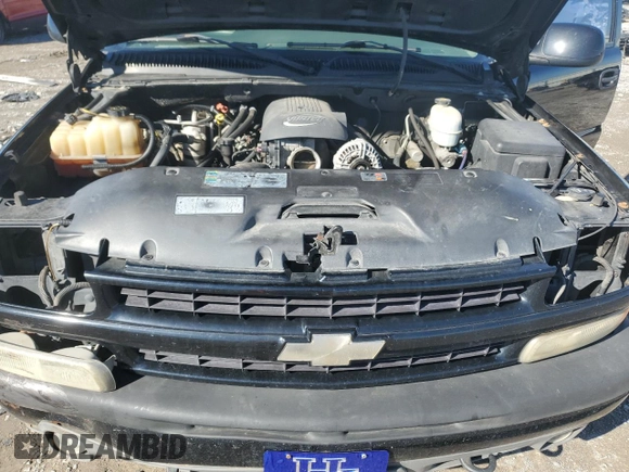 2005 Chevrolet Suburban Z71 with VIN 3GNFK16Z15G194886, listed as a Copart auction lot 43976625 with 206,474 mi miles and Salvage Title. Bid and sale history available at carsss.com. Image 12.